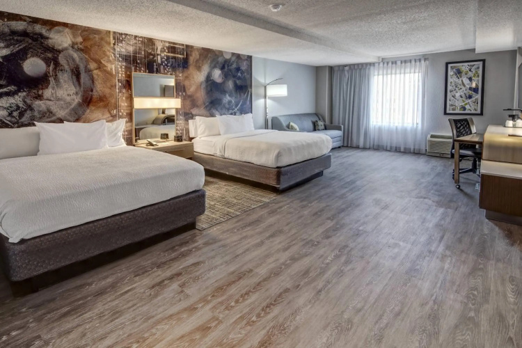 Courtyard By Marriott Vanderbilt-West End
