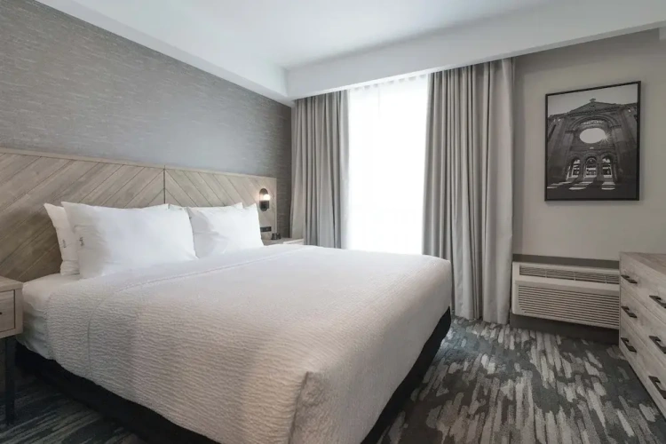 Standard Double Suite