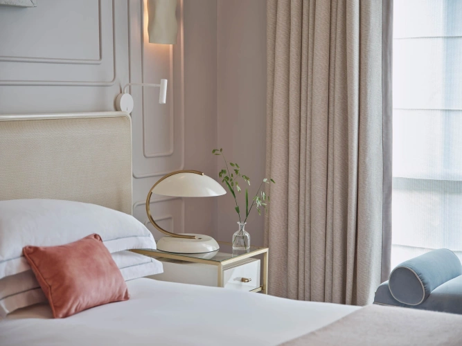 Suite with view