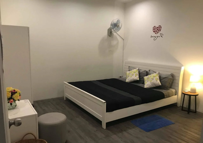 Mr Travel Hostel
