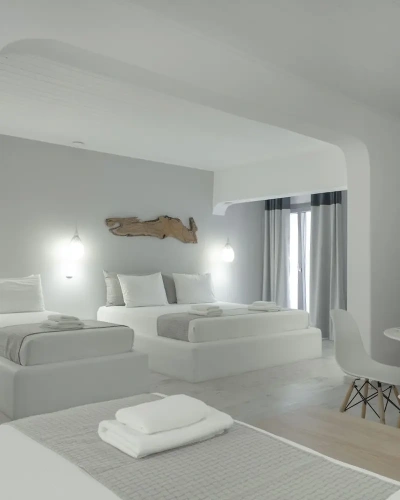 Cryptic 5 adults room