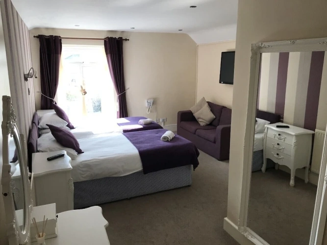Standard Twin room