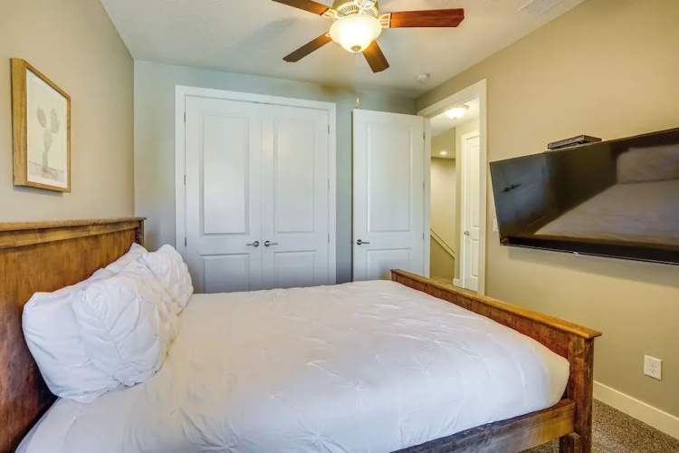 Moab Vacation Rental: Pool & Hot Tub Access!