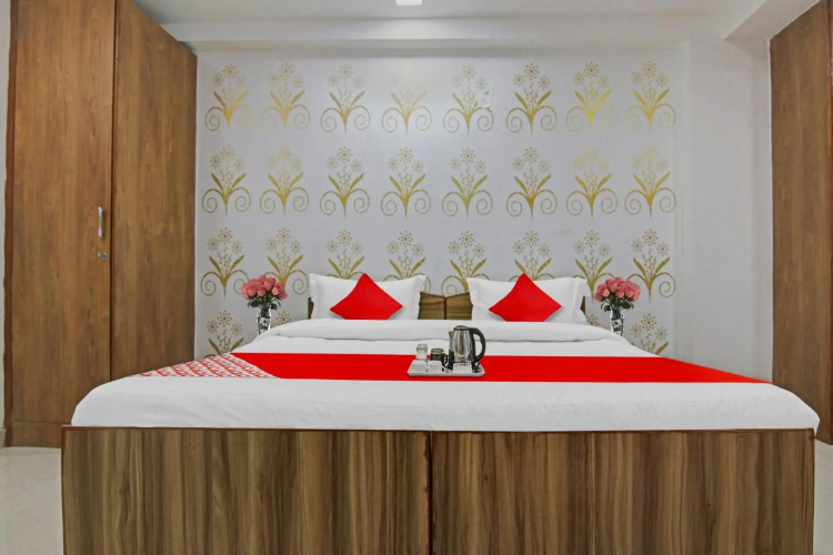 OYO Flagship 70282 Abode Inn