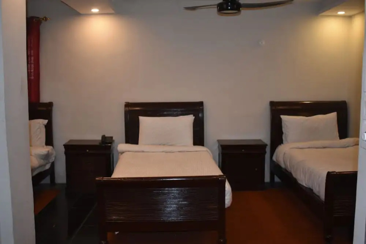 Hotel Burj Al-Hateem