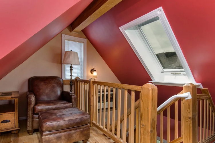 Ontario Park City bungalow