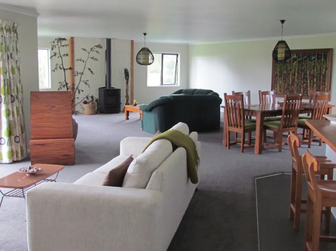 Rolling Hills Country Stay B&B