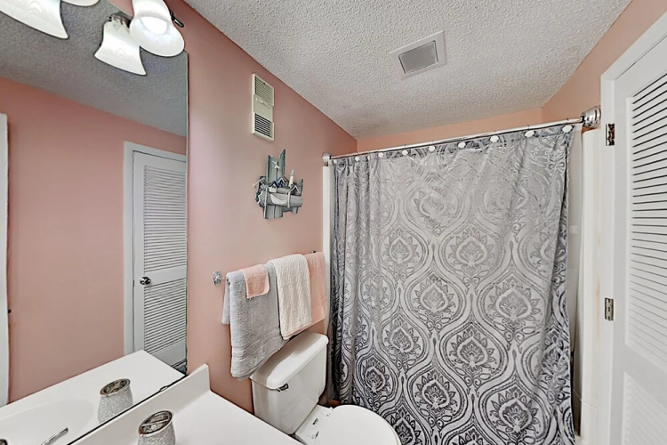 Mbr1617c 2 Bedroom Condo