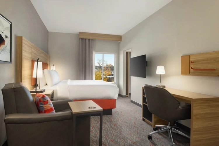 Double Suite