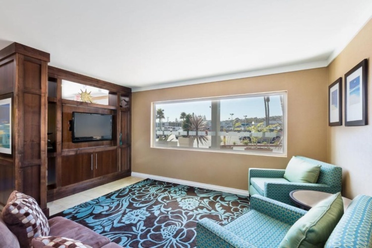 Holiday Inn Express San Diego Seaworl-Beach Area (Ex-Comfort Inn) photo 6