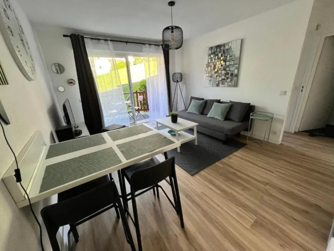 1 Bedroom Apartment