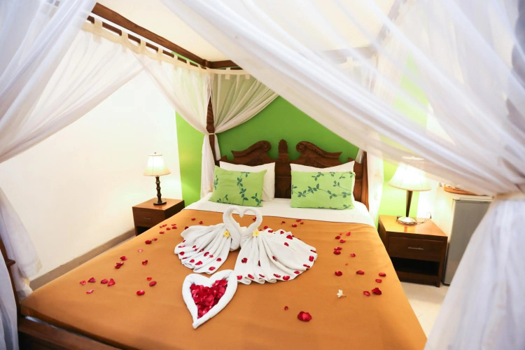 Aquarius Beach Hotel