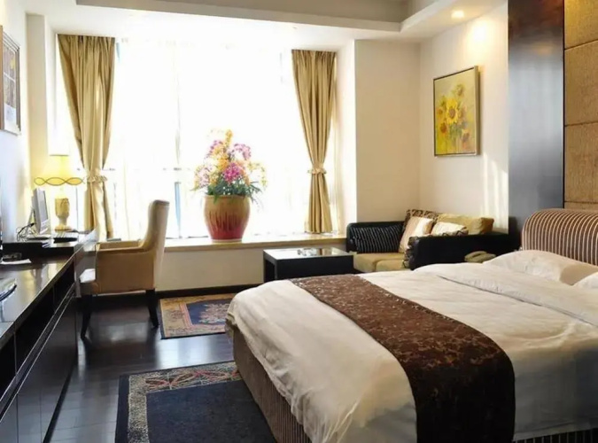 Chengdu West Care Hotel
