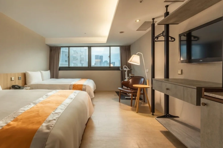 Classic Quadruple room