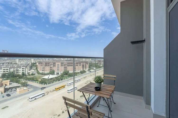 Charismatic Studio in Laya Heights Perfect for 2