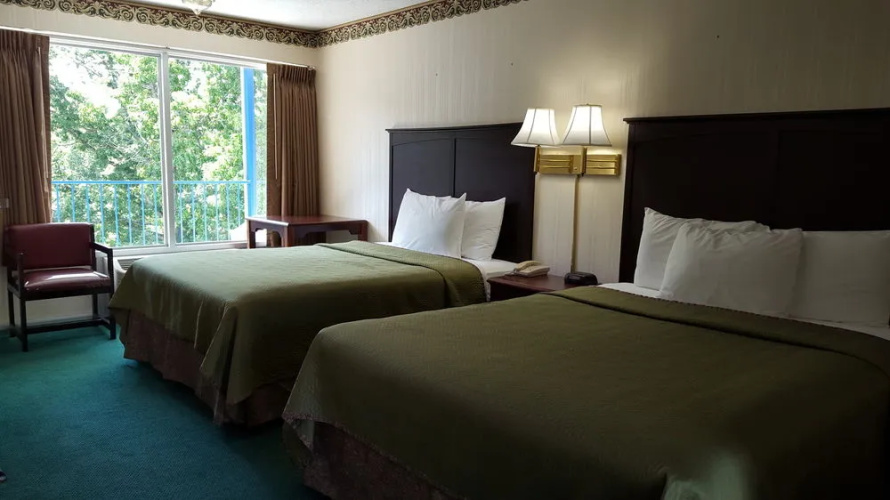 Ozarka Lodge