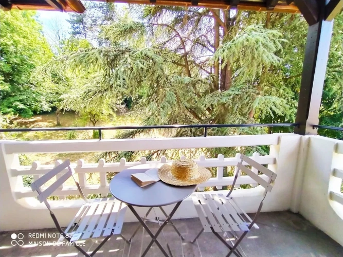 Family Cottage with garden view