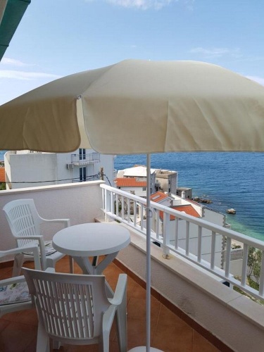 1 Bedroom Apartment with balcony and with sea view