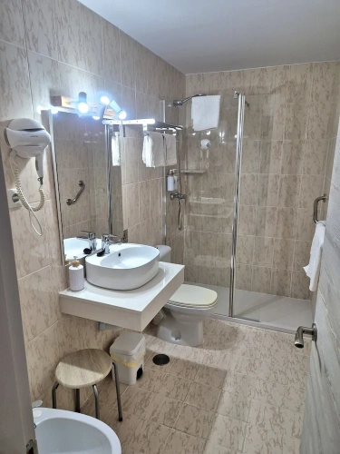 Standard Twin room with balcony