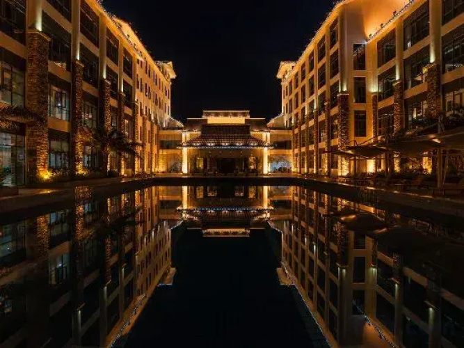 Suman Century Hotel