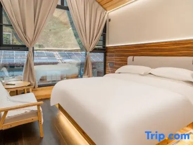 Deluxe Double Suite