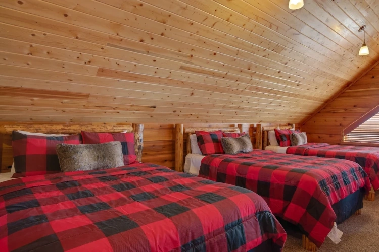 3 Bedrooms Chalet
