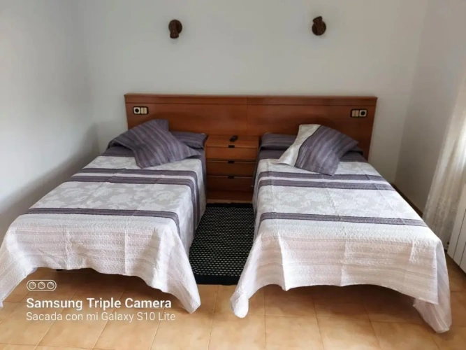 Standard Twin room with view