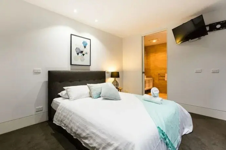 Renée - Beyond a Room Private Apartments
