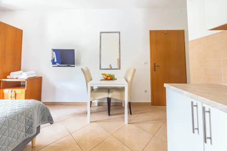 Apartments Seaview