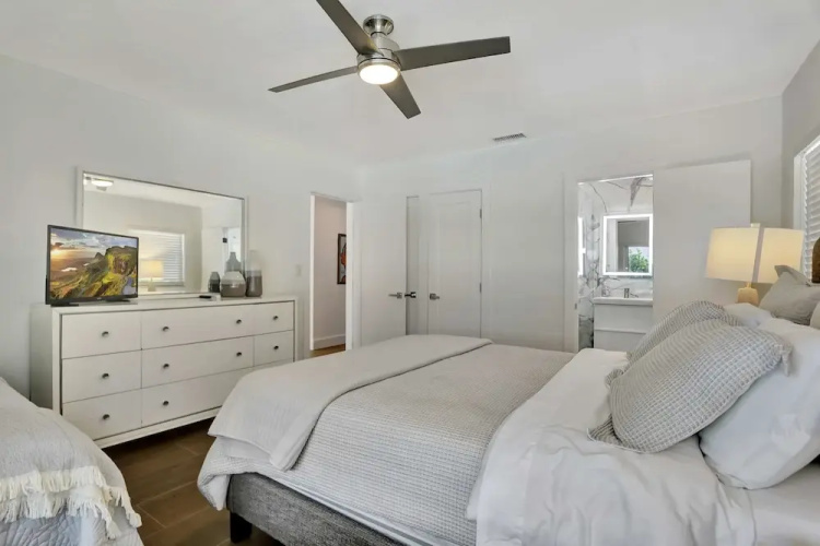 Ocean Breeze Villa 3 Bdr, Pool