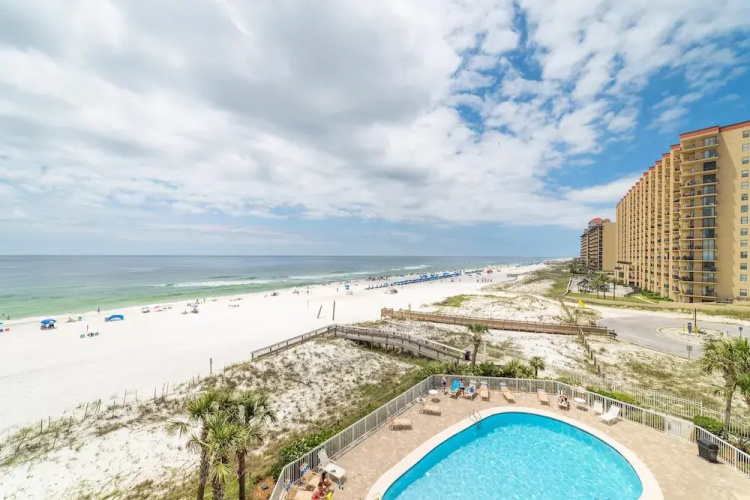 seaside beach & racquet 3504