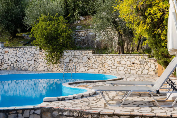 Loadstar Villas