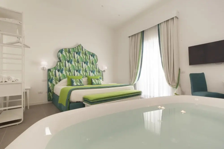 Green Suite in Sorrento