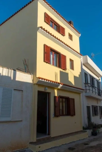 3 Bedrooms Apartment