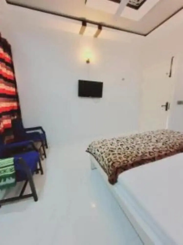 Prime Rose Hotel
