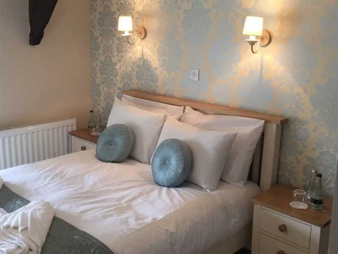 The Fox Hall Inn