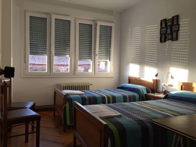 Standard Twin room with city view
