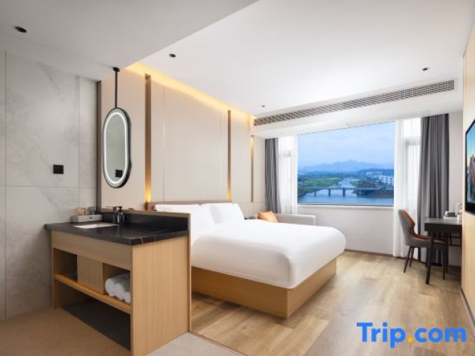 Standard Double room with river view