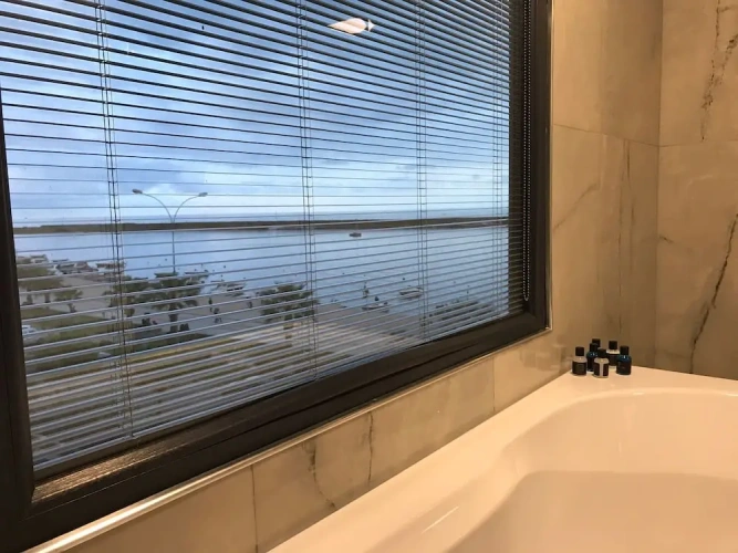 Deluxe room with partial sea view