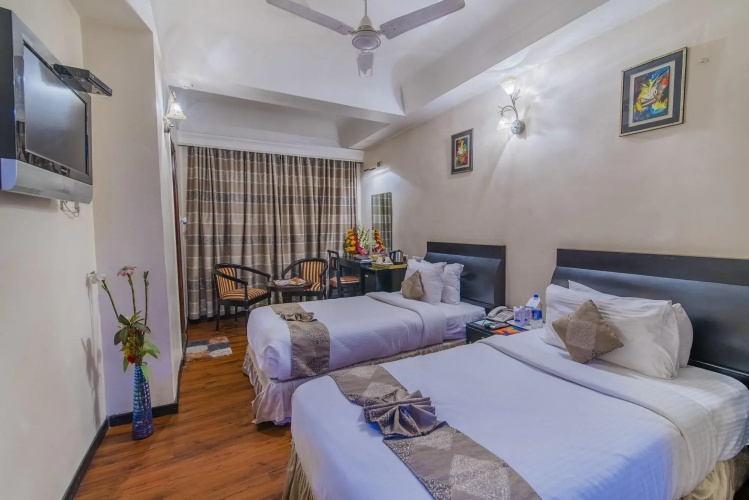 Hotel Grand Dhillon