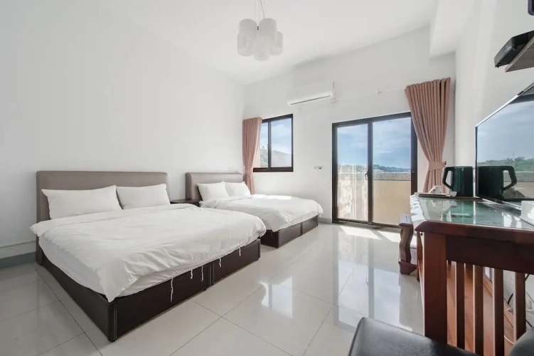Standard Quadruple room with balcony