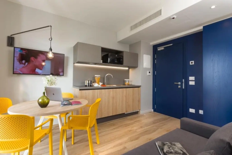 1 Bedroom Apartment
