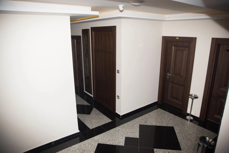 Nana Hotel