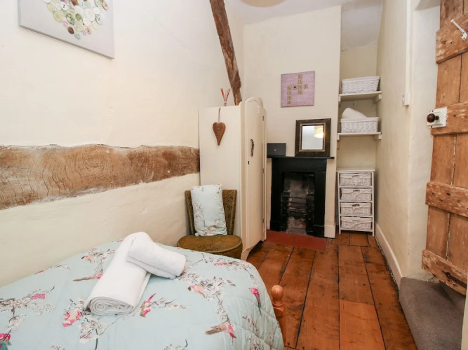 Castle Cottage