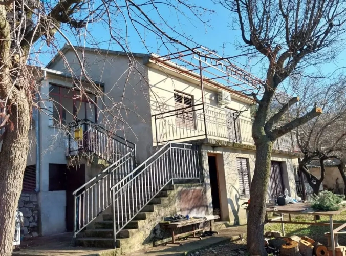 2 Bedrooms Cottage