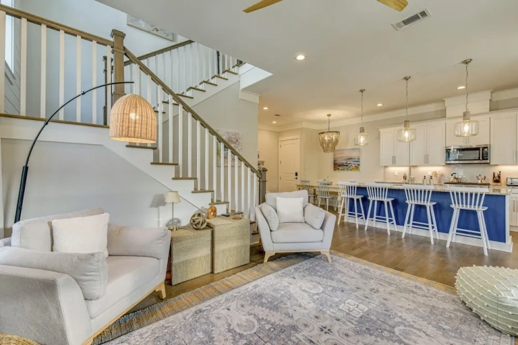 4 Bedrooms Cottage
