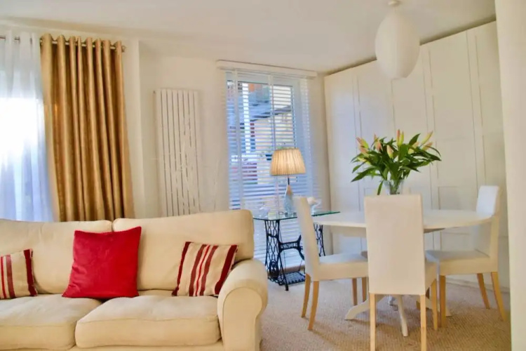 1 Bedroom Modern Apartment