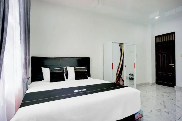 Hotel O Sm Raja Guest House