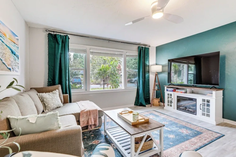 3 Bedrooms Cottage