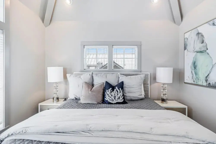 Beached Inn 236 BE